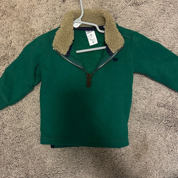 Green sweater - Picture 1 of 1